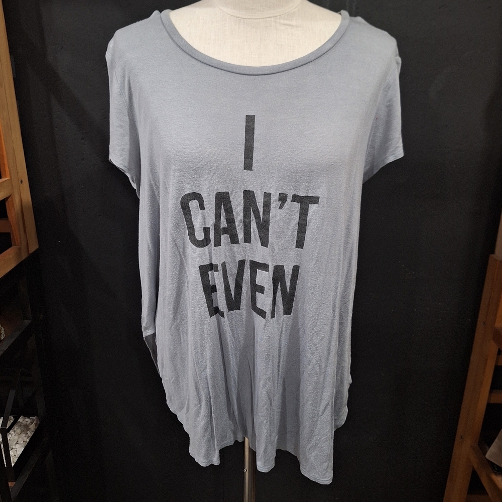 🟢Guess Gray Graphic Top Women's XL